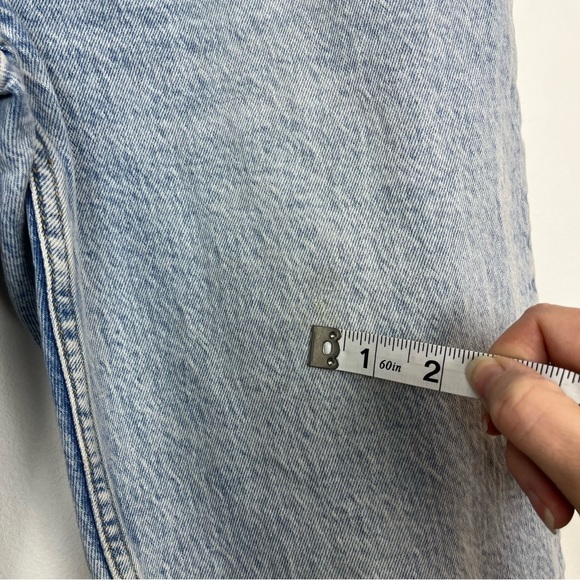 Abercrombie and Fitch The Dad High Rise Curve Love Jeans - Picture 10 of 11